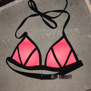 Victoria Secret Swim Top (NEVER WORN)